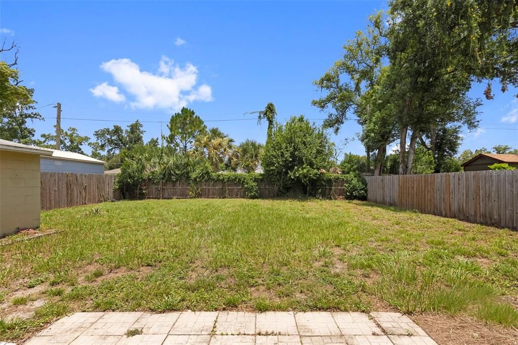 En Venta: $359,000 (2 camas, 1 baños, 899 Pies cuadrados)