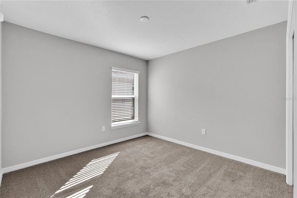 В аренду: $2,450 (4 спален, 2 ванн, 2393 Квадратных фут)