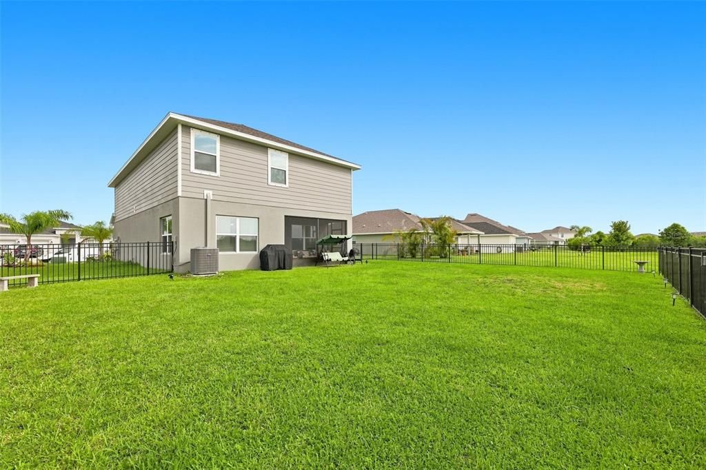 En Venta: $479,900 (4 camas, 2 baños, 2411 Pies cuadrados)