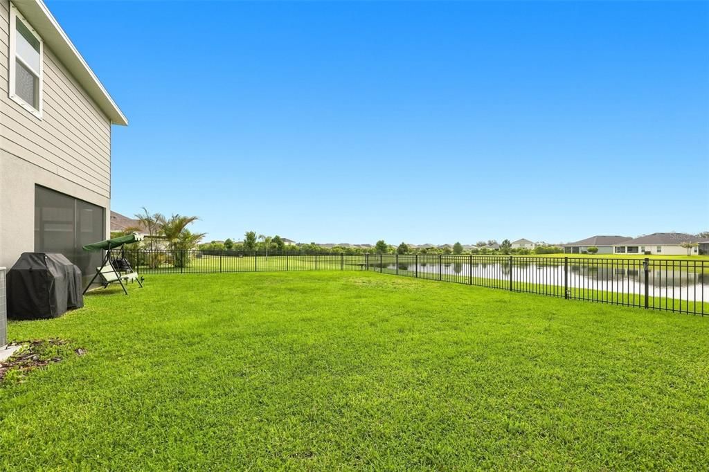 En Venta: $479,900 (4 camas, 2 baños, 2411 Pies cuadrados)