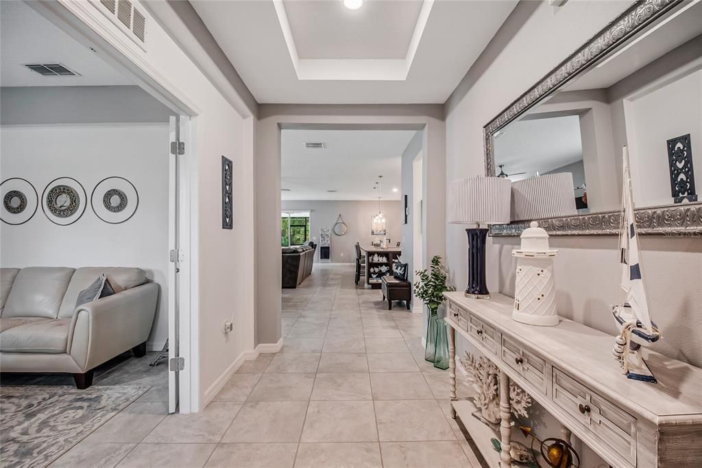 En Venta: $425,000 (4 camas, 3 baños, 2455 Pies cuadrados)