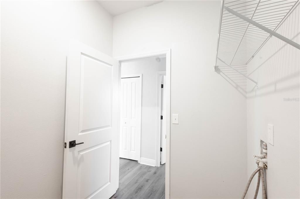 For Sale: $314,900 (4 beds, 2 baths, 2004 Square Feet)