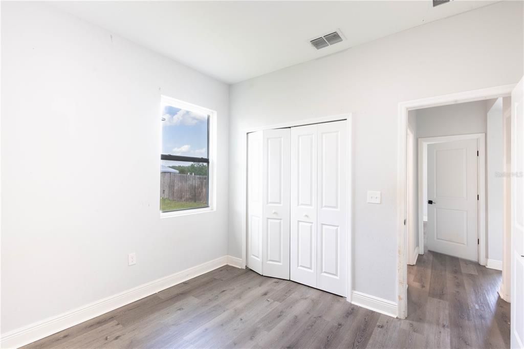 For Sale: $314,900 (4 beds, 2 baths, 2004 Square Feet)