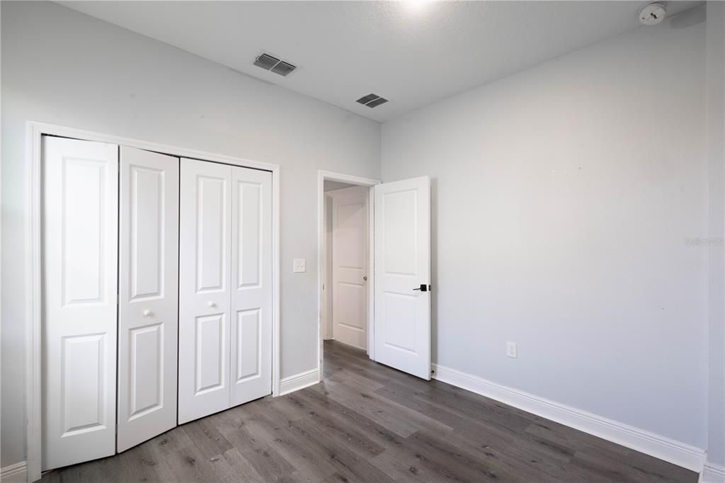 For Sale: $314,900 (4 beds, 2 baths, 2004 Square Feet)