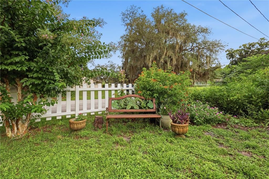 Activo con contrato: $309,900 (3 camas, 2 baños, 1824 Pies cuadrados)