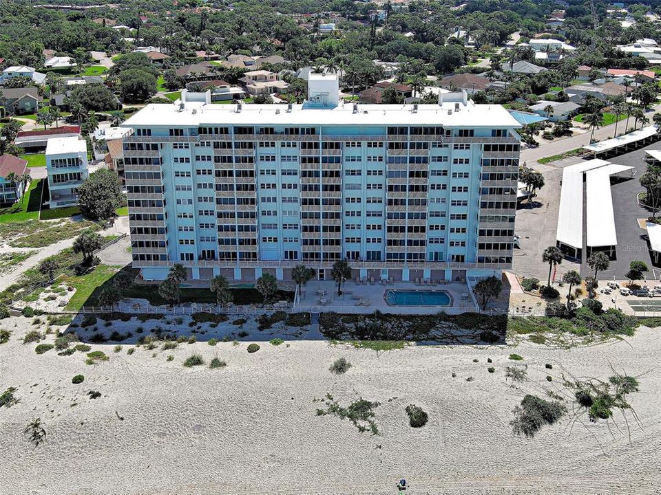 For Sale: $539,000 (2 beds, 2 baths, 912 Square Feet)