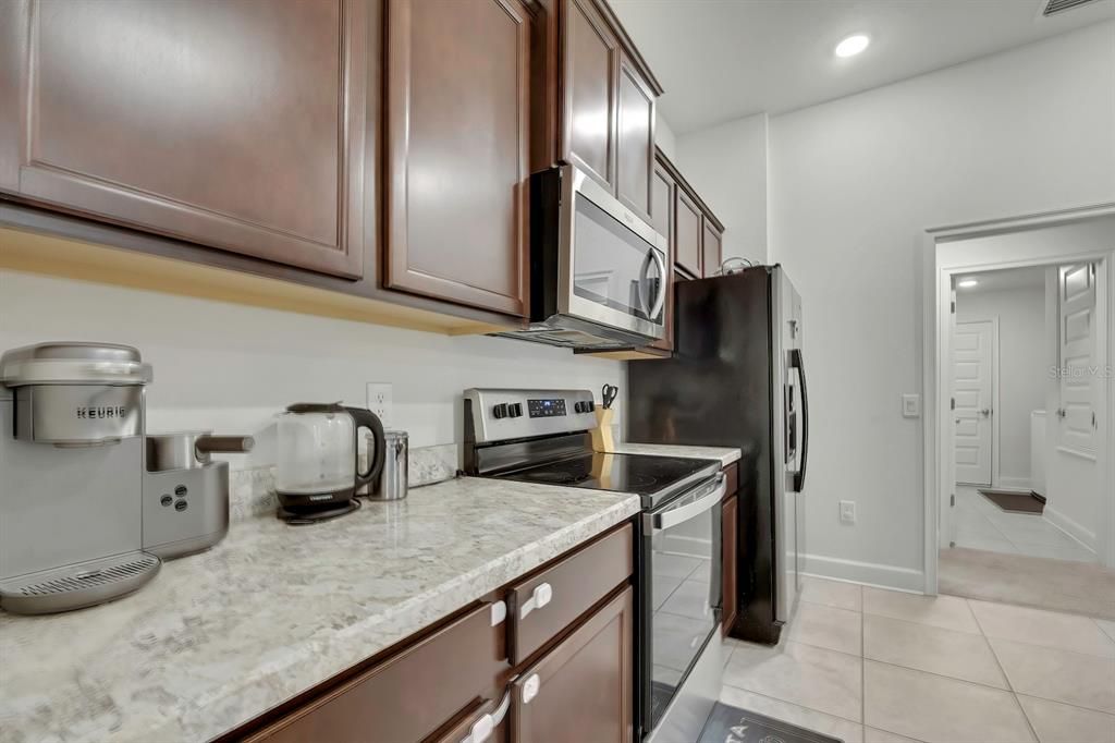 В аренду: $1,900 (4 спален, 3 ванн, 2300 Квадратных фут)