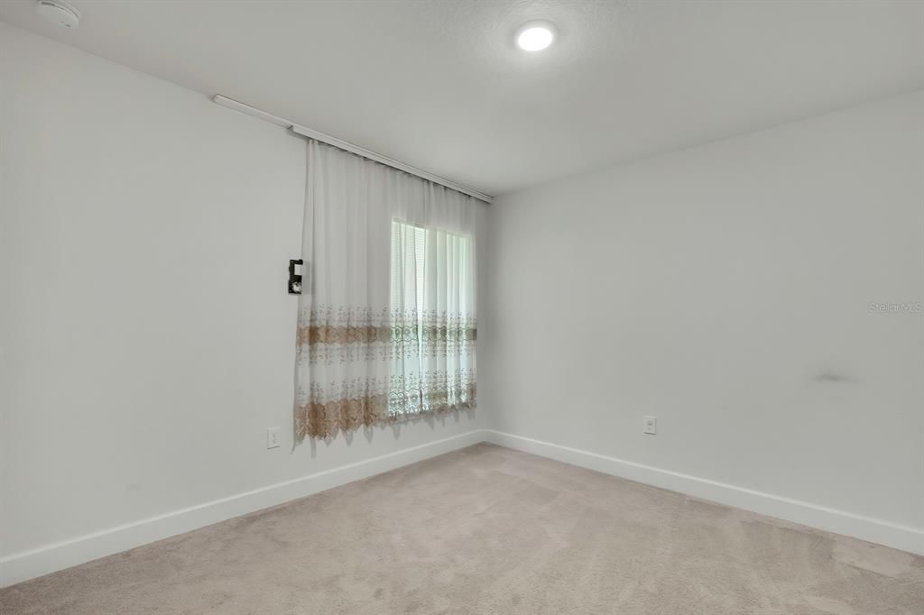 В аренду: $1,900 (4 спален, 3 ванн, 2300 Квадратных фут)
