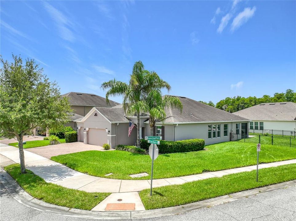 Active With Contract: $549,000 (4 beds, 3 baths, 2781 Square Feet)