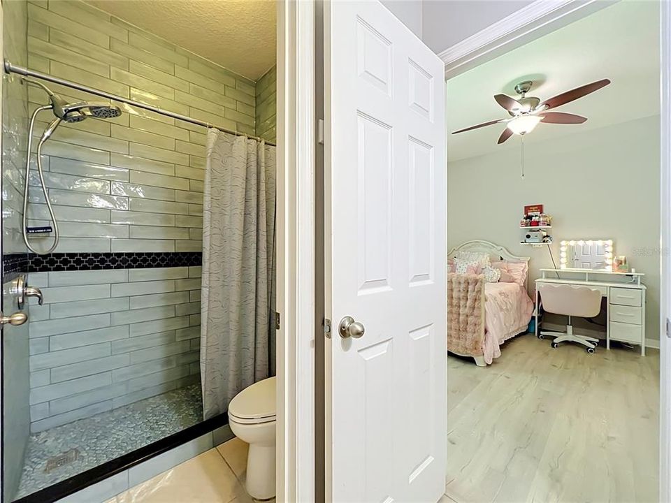 Active With Contract: $549,000 (4 beds, 3 baths, 2781 Square Feet)
