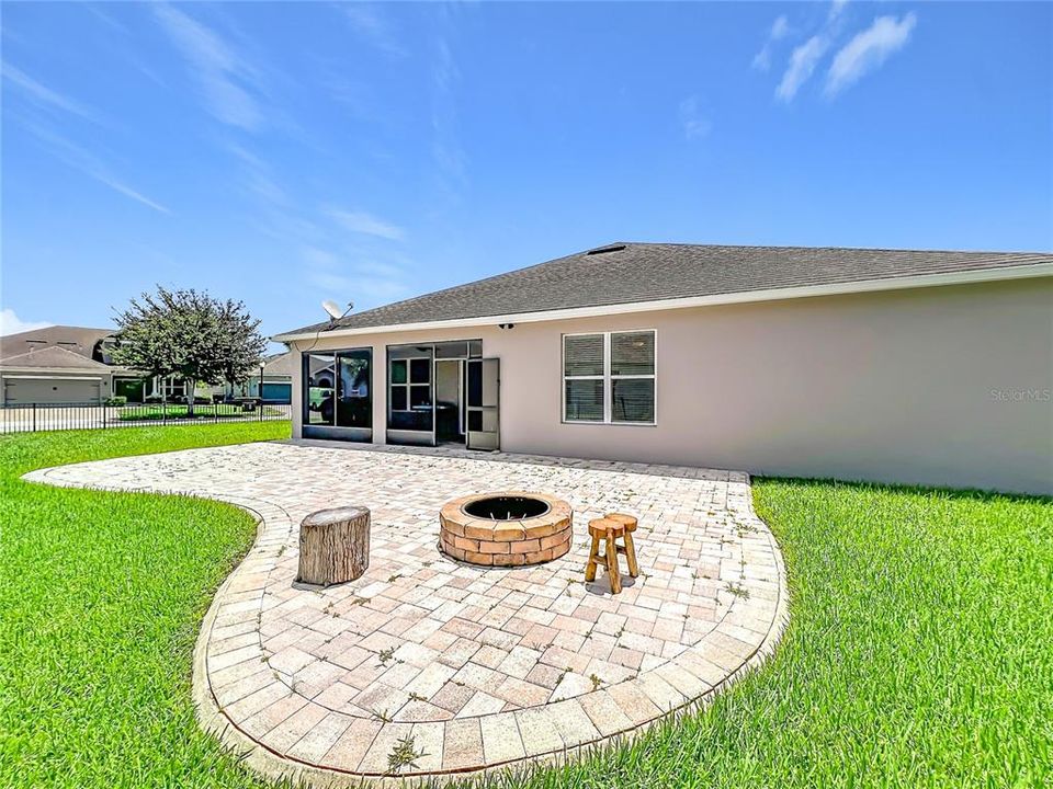 Active With Contract: $549,000 (4 beds, 3 baths, 2781 Square Feet)