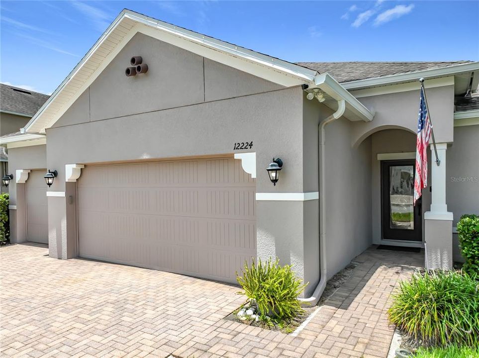Active With Contract: $549,000 (4 beds, 3 baths, 2781 Square Feet)