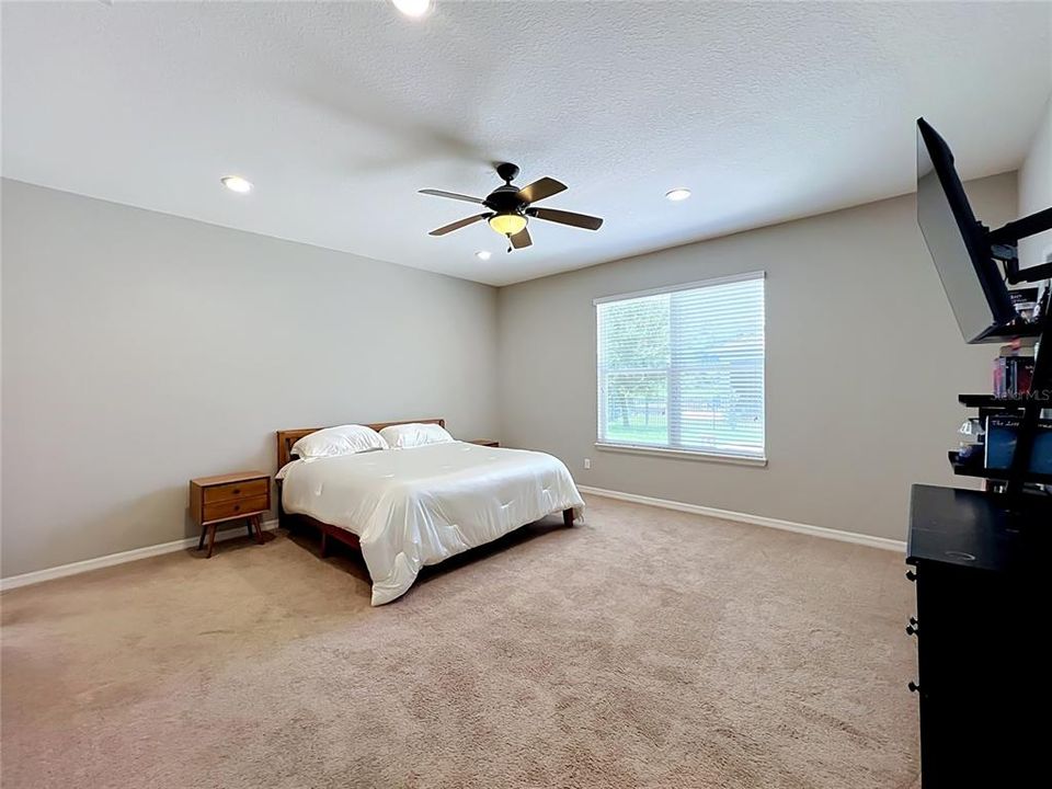 Active With Contract: $549,000 (4 beds, 3 baths, 2781 Square Feet)