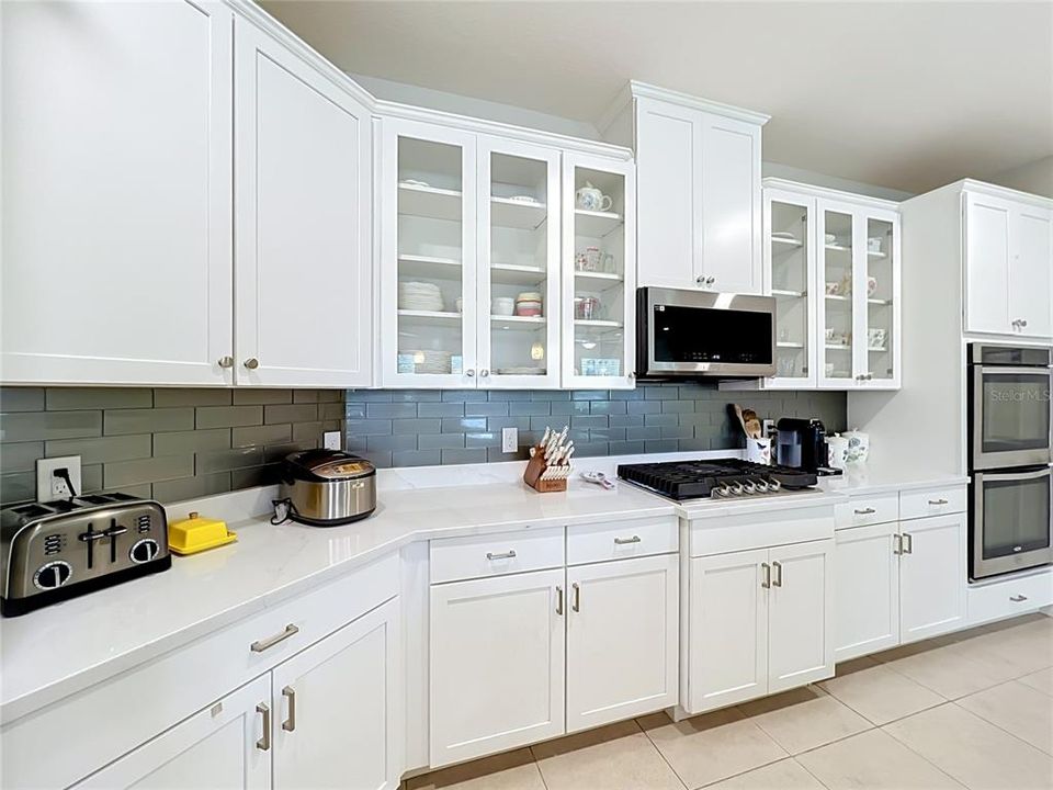 Active With Contract: $549,000 (4 beds, 3 baths, 2781 Square Feet)