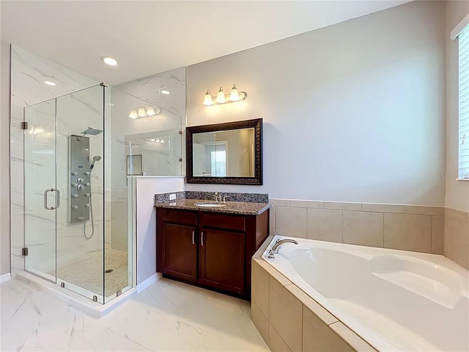 Active With Contract: $549,000 (4 beds, 3 baths, 2781 Square Feet)