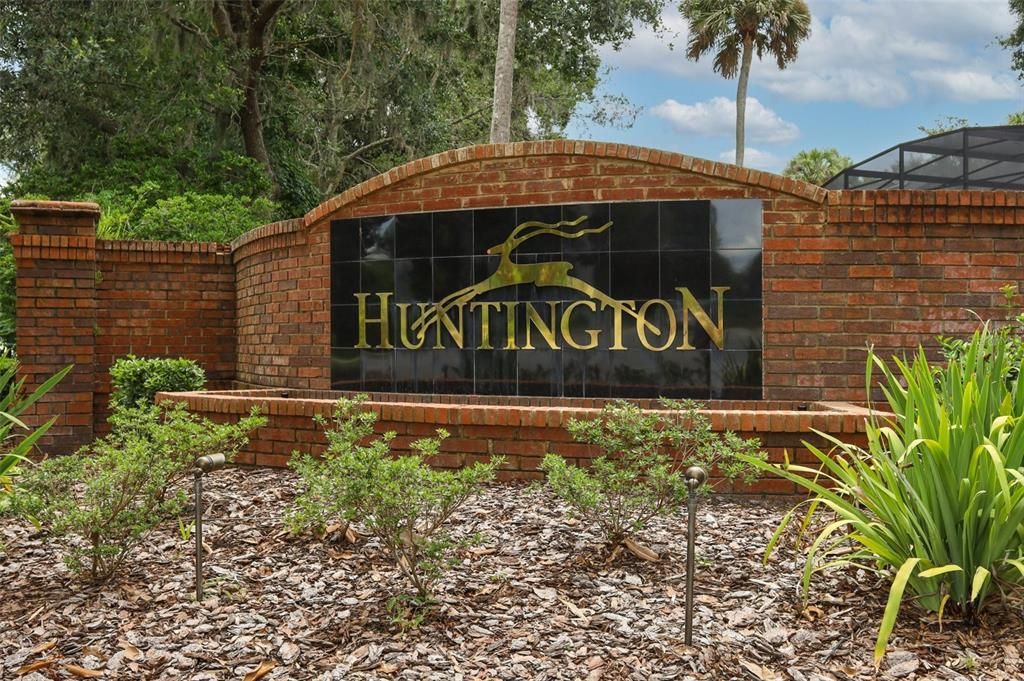 Activo con contrato: $725,000 (4 camas, 3 baños, 2569 Pies cuadrados)
