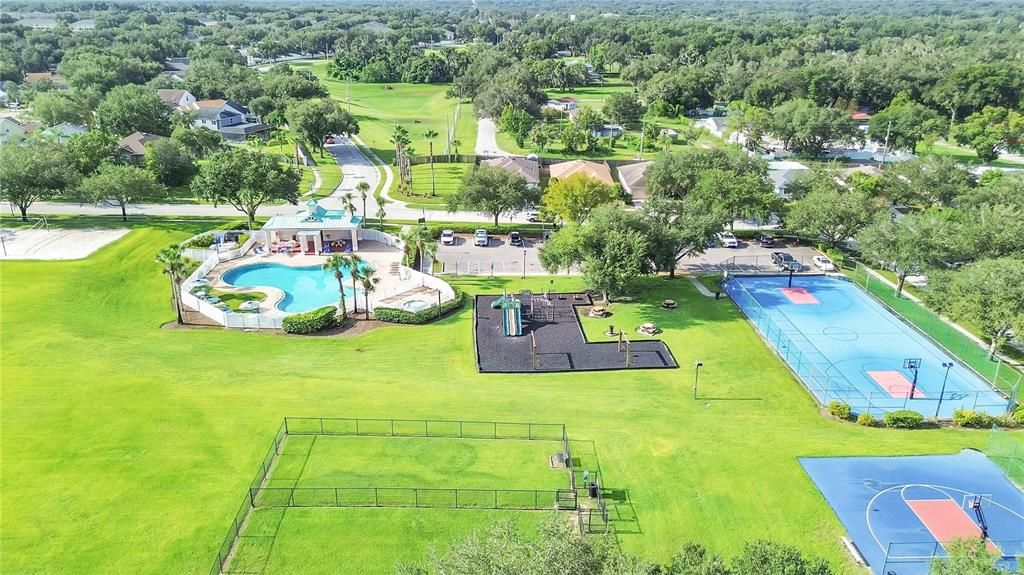 Active With Contract: $319,900 (3 beds, 2 baths, 1526 Square Feet)