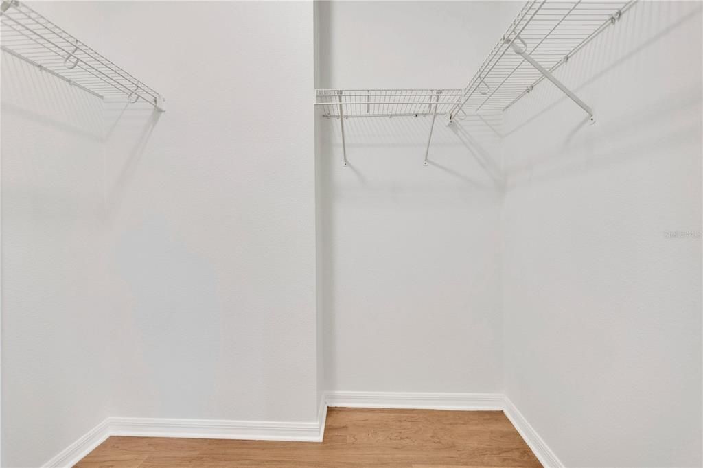 Active With Contract: $319,900 (3 beds, 2 baths, 1526 Square Feet)