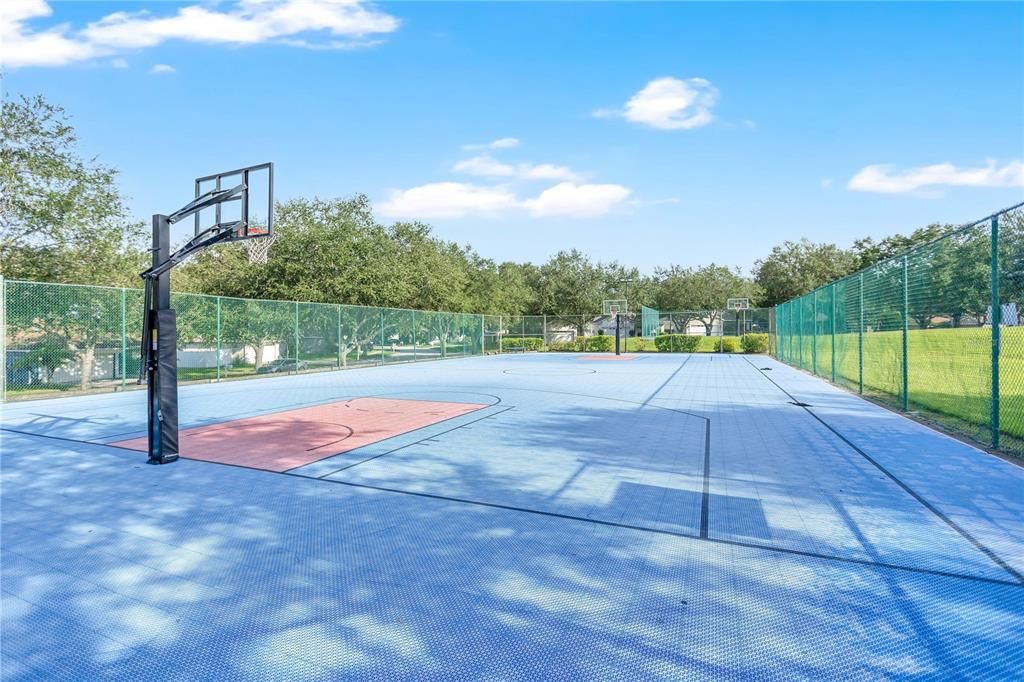 Active With Contract: $319,900 (3 beds, 2 baths, 1526 Square Feet)