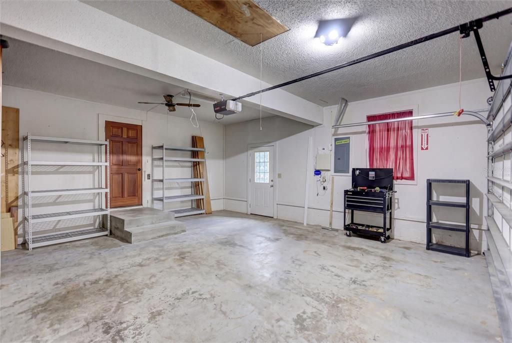 En Venta: $625,000 (4 camas, 2 baños, 2552 Pies cuadrados)