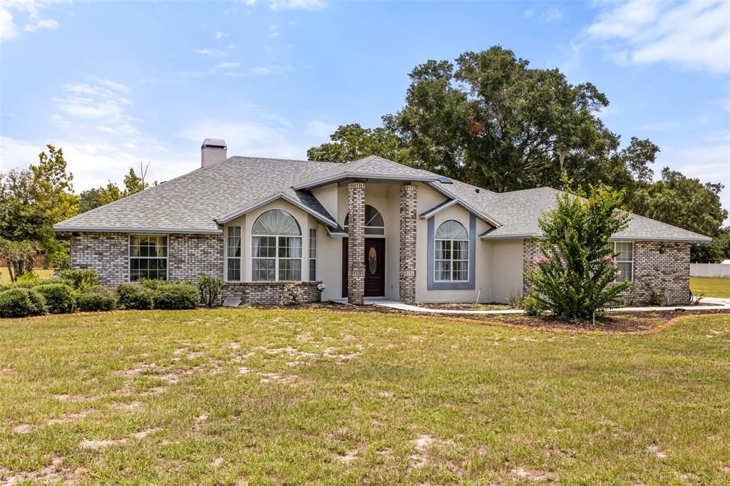 For Sale: $549,000 (4 beds, 2 baths, 2263 Square Feet)