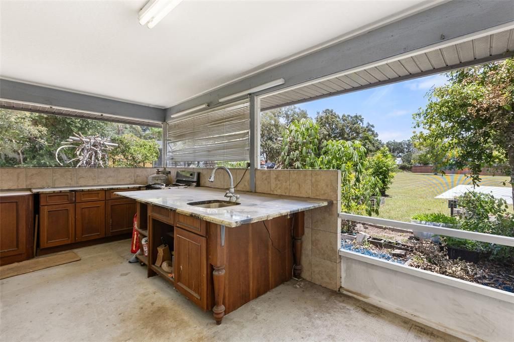 For Sale: $549,000 (4 beds, 2 baths, 2263 Square Feet)
