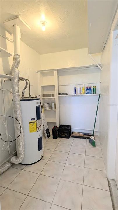 В аренду: $1,450 (2 спален, 1 ванн, 994 Квадратных фут)