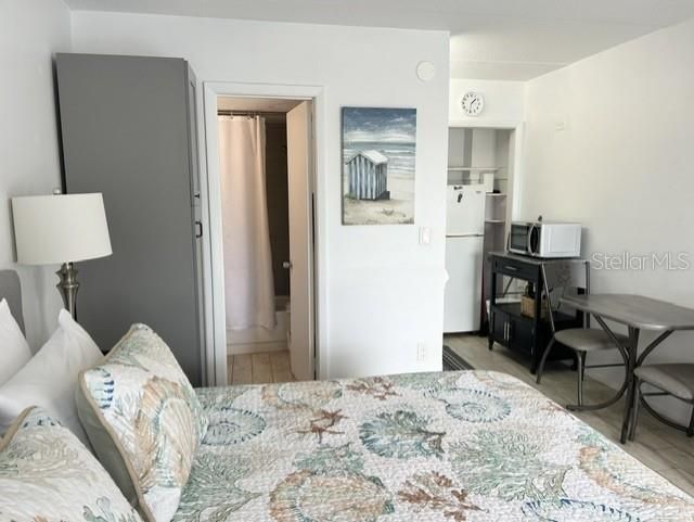For Sale: $169,900 (0 beds, 1 baths, 280 Square Feet)