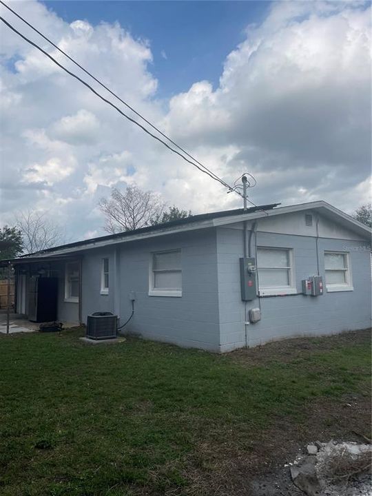 For Sale: $215,000 (3 beds, 1 baths, 1144 Square Feet)