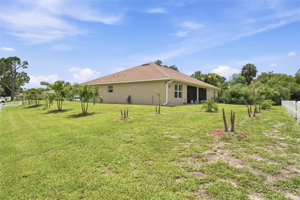 En Venta: $405,000 (4 camas, 3 baños, 2265 Pies cuadrados)