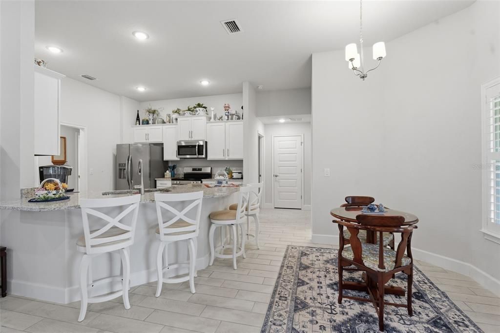 En Venta: $405,000 (4 camas, 3 baños, 2265 Pies cuadrados)