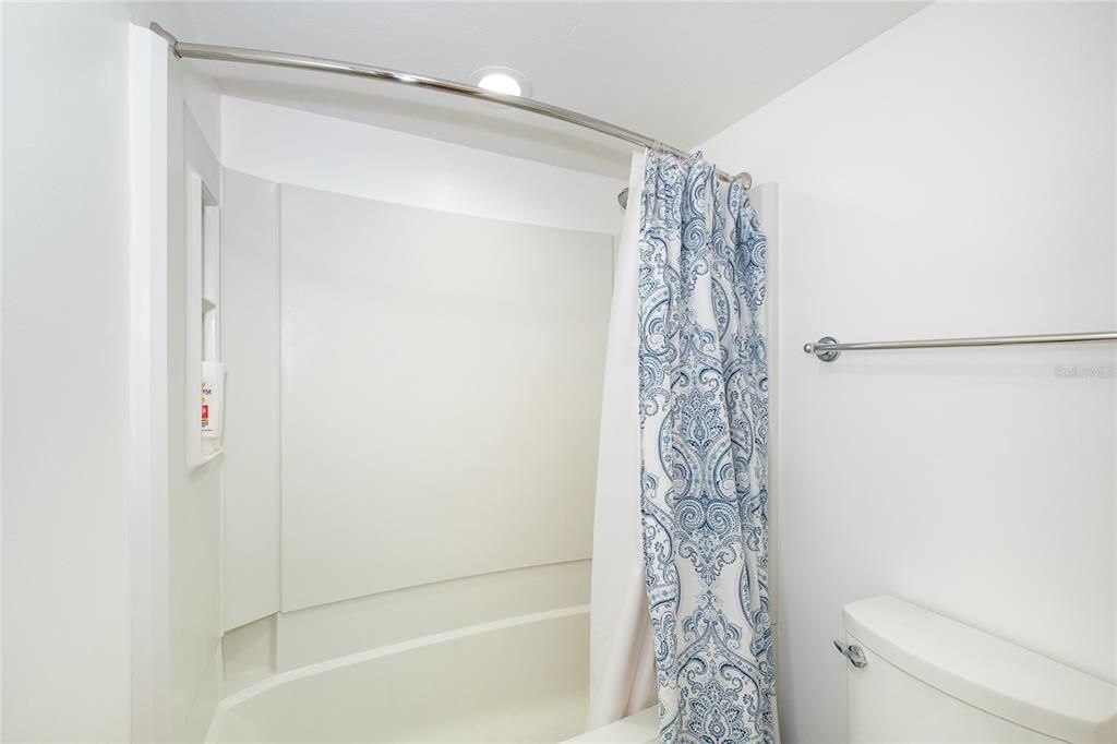 En Venta: $310,000 (2 camas, 2 baños, 1048 Pies cuadrados)