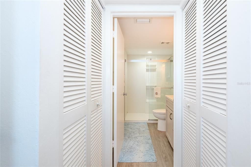 En Venta: $310,000 (2 camas, 2 baños, 1048 Pies cuadrados)