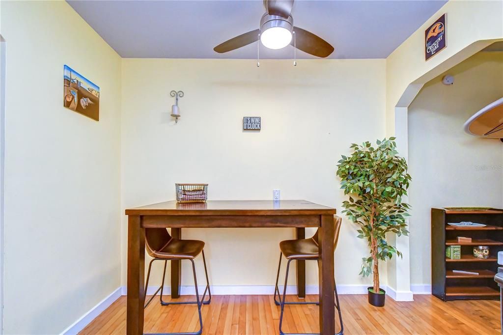 For Sale: $469,000 (2 beds, 0 baths, 1216 Square Feet)