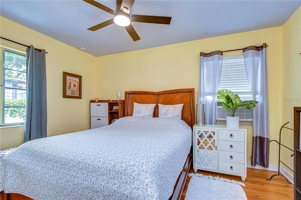 For Sale: $469,000 (2 beds, 0 baths, 1216 Square Feet)