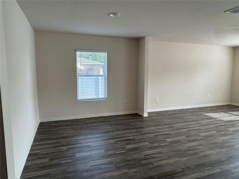 В аренду: $1,799 (3 спален, 2 ванн, 1651 Квадратных фут)