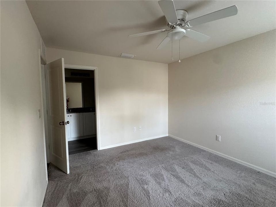 В аренду: $1,799 (3 спален, 2 ванн, 1651 Квадратных фут)