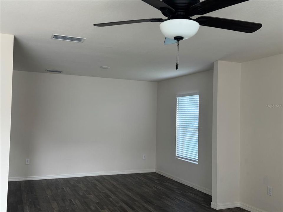 В аренду: $1,799 (3 спален, 2 ванн, 1651 Квадратных фут)