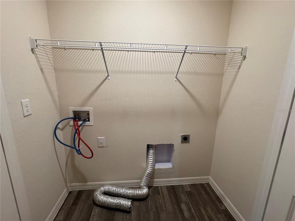 В аренду: $1,799 (3 спален, 2 ванн, 1651 Квадратных фут)