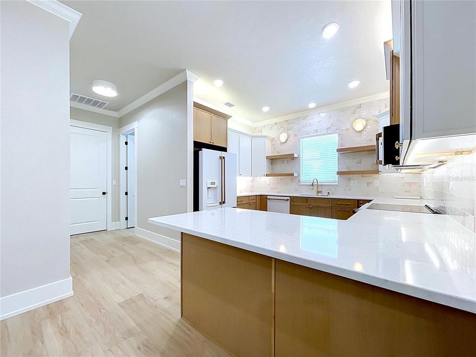 На продажу: $624,600 (4 спален, 2 ванн, 1850 Квадратных фут)