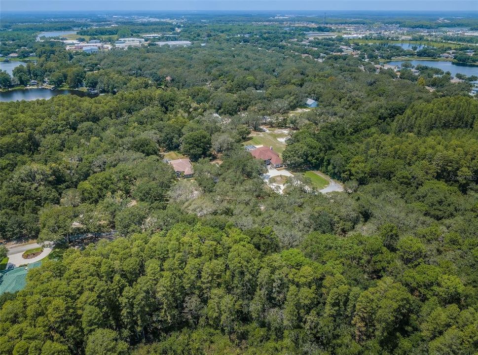 На продажу: $419,000 (4.95 acres)