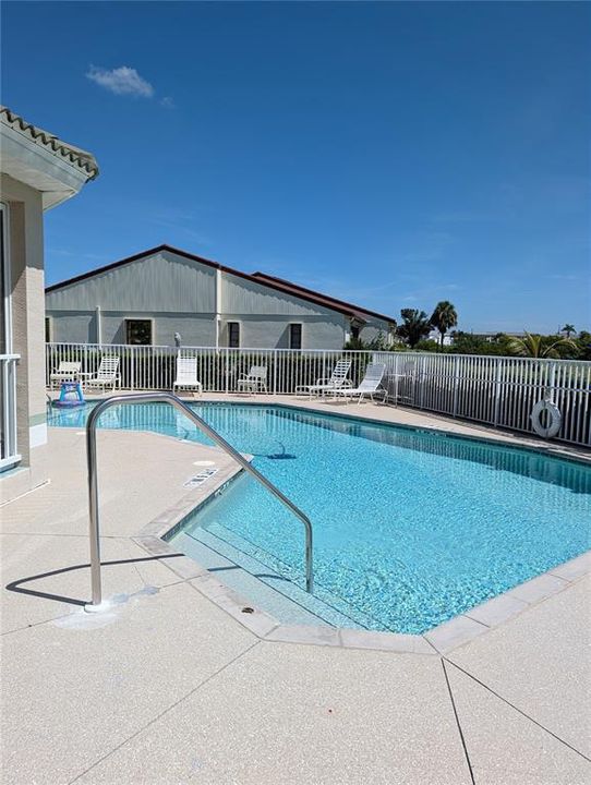 For Sale: $284,900 (2 beds, 2 baths, 1617 Square Feet)