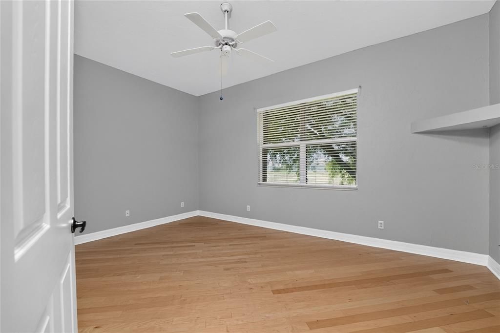 For Sale: $284,900 (2 beds, 2 baths, 1617 Square Feet)