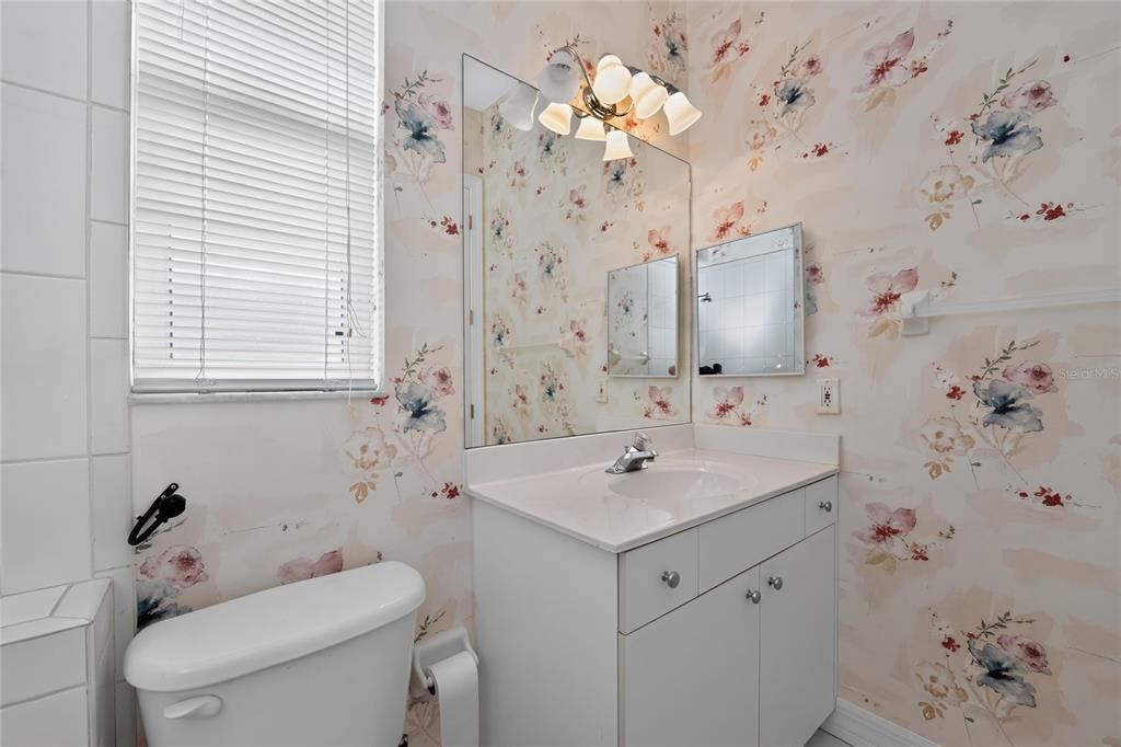 For Sale: $284,900 (2 beds, 2 baths, 1617 Square Feet)