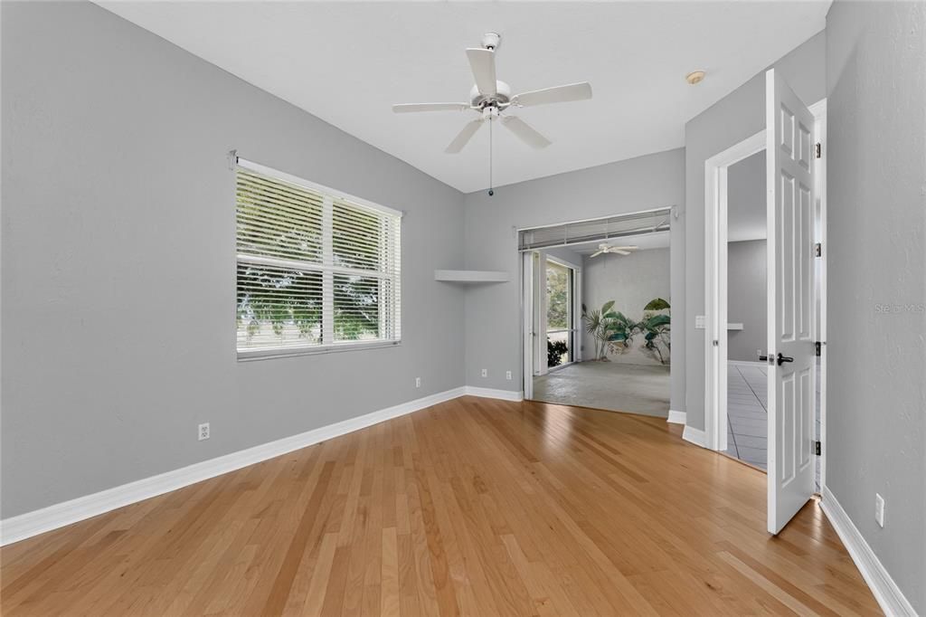 For Sale: $284,900 (2 beds, 2 baths, 1617 Square Feet)