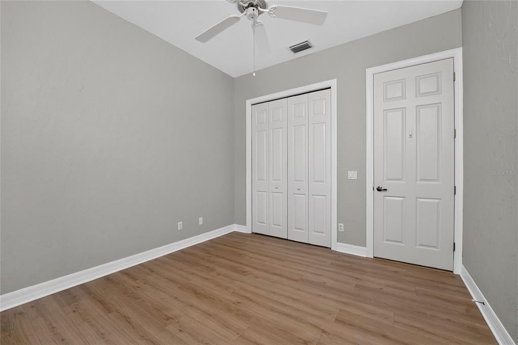 For Sale: $284,900 (2 beds, 2 baths, 1617 Square Feet)