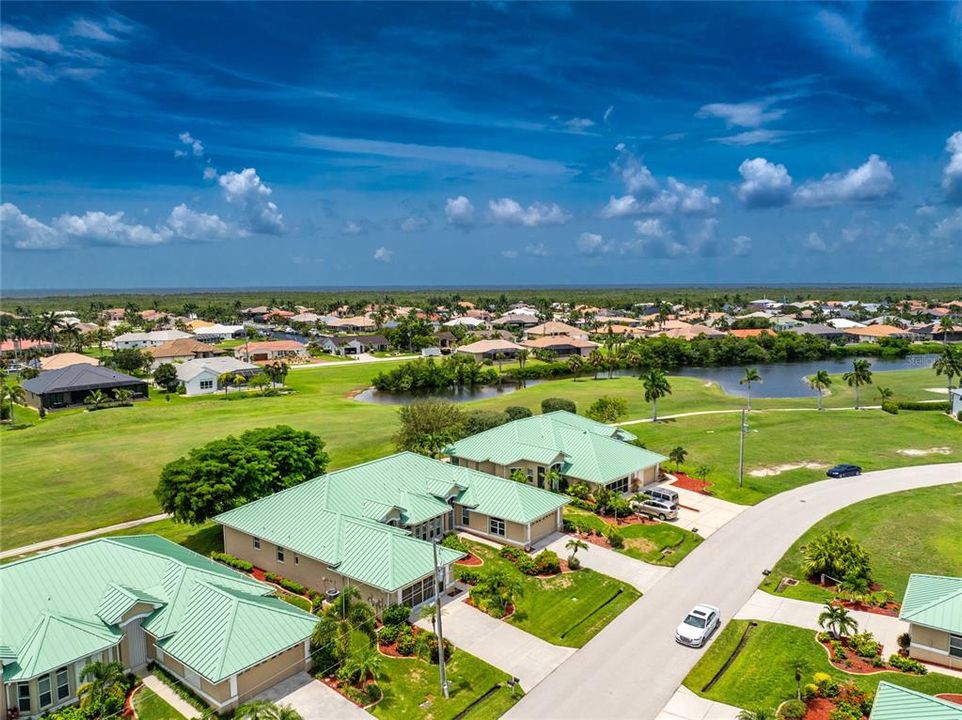 For Sale: $284,900 (2 beds, 2 baths, 1617 Square Feet)