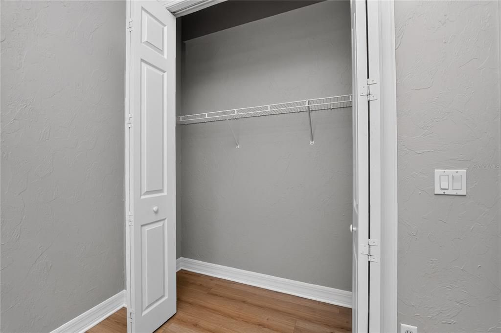For Sale: $284,900 (2 beds, 2 baths, 1617 Square Feet)