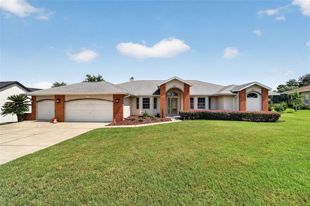 For Sale: $495,000 (3 beds, 2 baths, 2406 Square Feet)