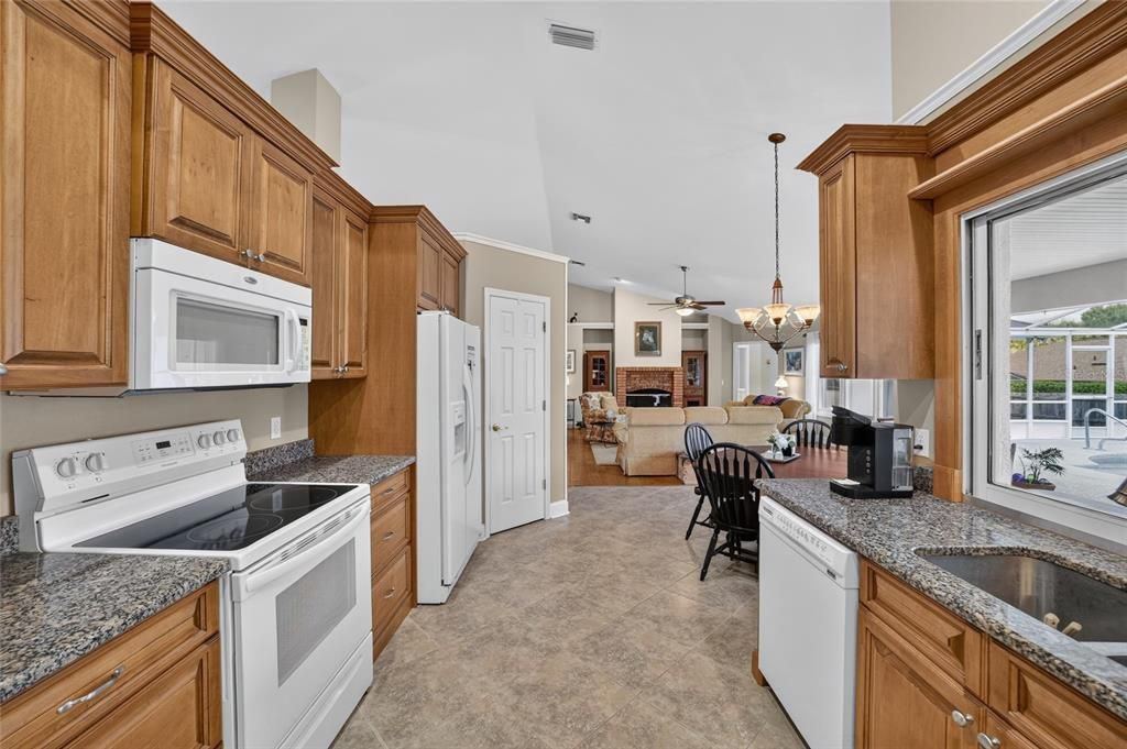 For Sale: $495,000 (3 beds, 2 baths, 2406 Square Feet)